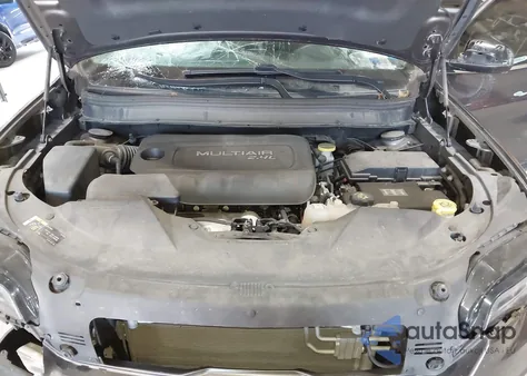 2019 Jeep Cherokee Latitude Plus Fwd from USA, damaged, VIN 1C4PJLLB4KD144270